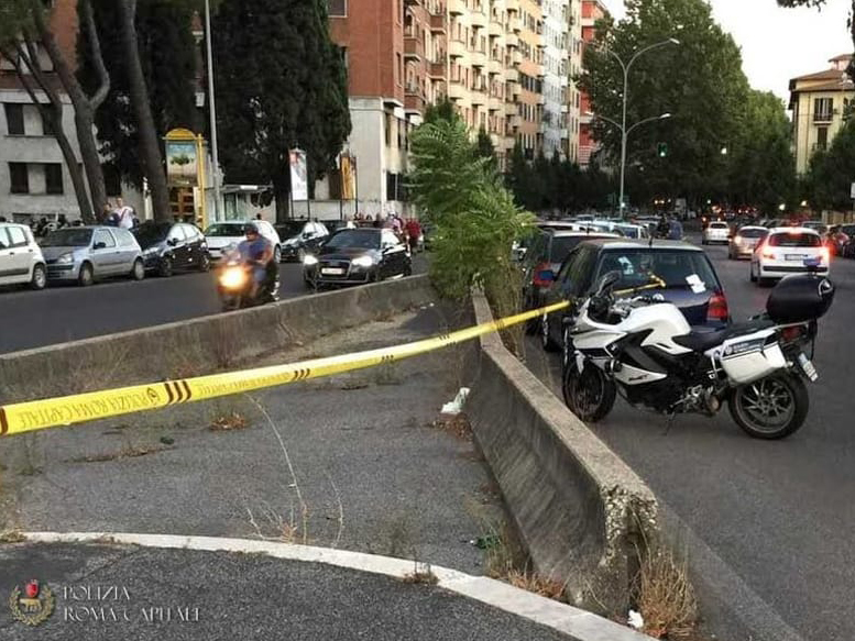 Roma Fiorentina, chiedevano in modo aggressivo e minaccioso i soldi per il parcheggio. 4 i fermi